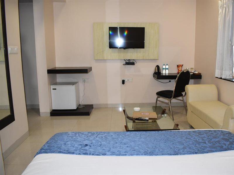 Hotel Vaibhav Varanasi Ngoại thất bức ảnh